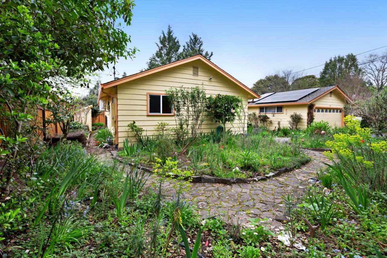 Вилла Hummingbird Garden Retreat Санта-Роза Экстерьер фото
